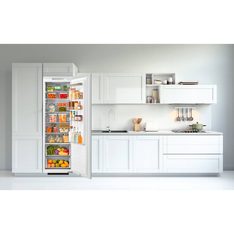 Integrierter vertikaler Kühlschrank SPNF177BI 304 L - Frigelux